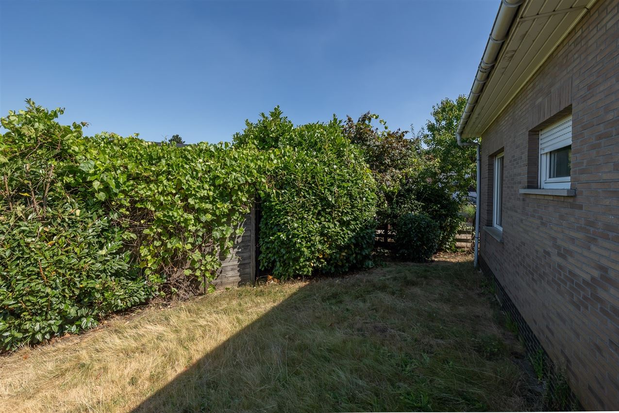 Solide woning, alles gelijkvloers, 3slk, twee garages in geliefde wijk  foto 37