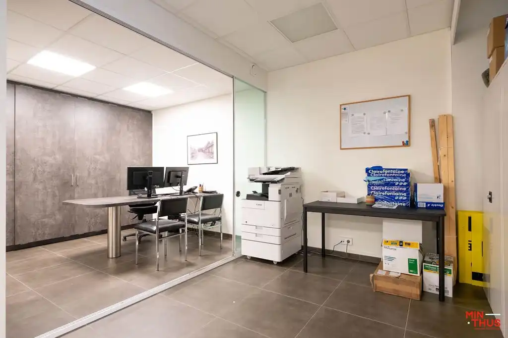 Goed gelegen handelspand in centrum Zonnebeke foto 8