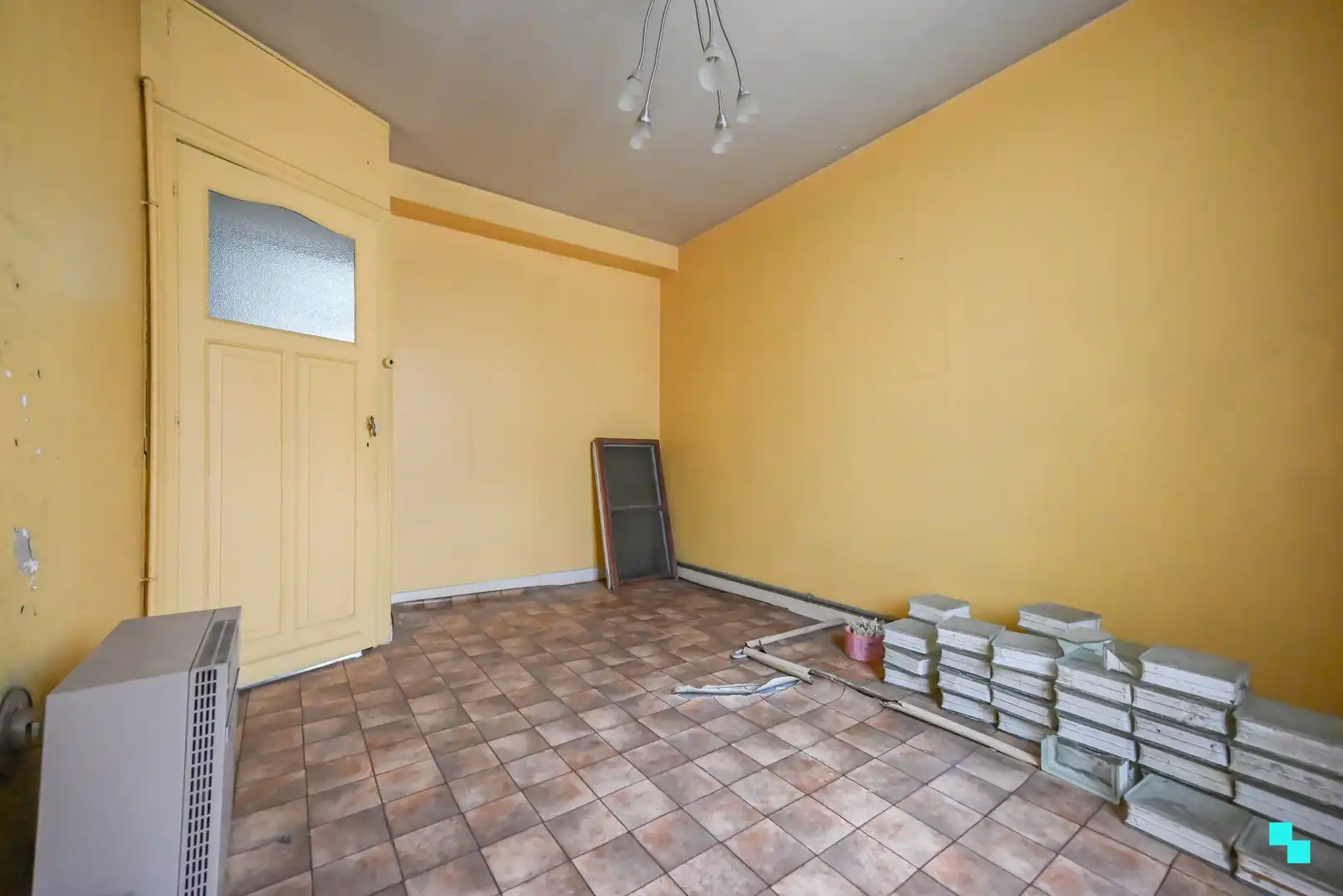 Zéér ruime ééngezinswoning met drie slaapkamers en bijgebouwen te Izegem foto 18