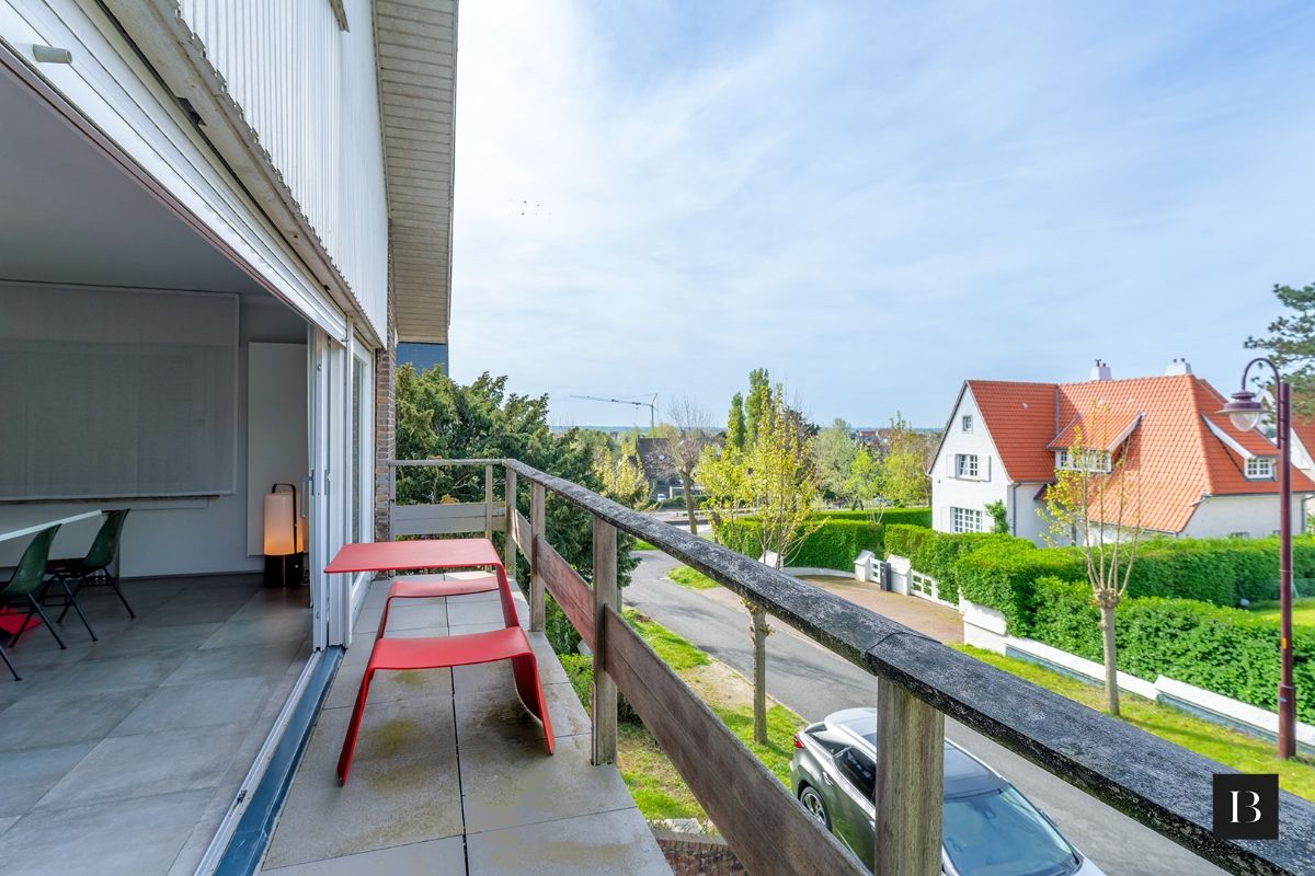 Ruim (123m²) appartement met garagebox en zolder in de Concessie foto 4