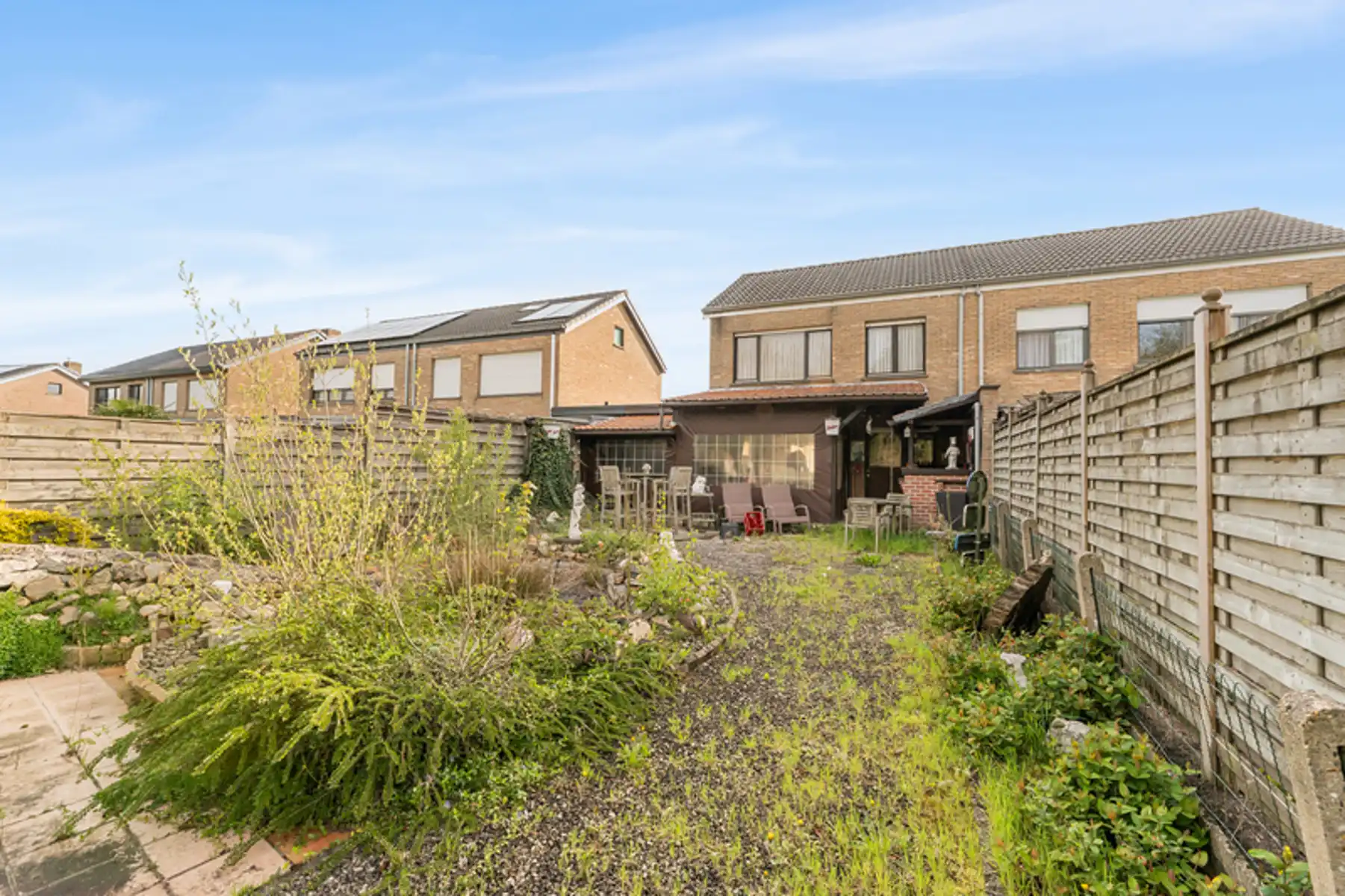 Woning met garage en tuin in de directe omgeving van de E40 foto 17