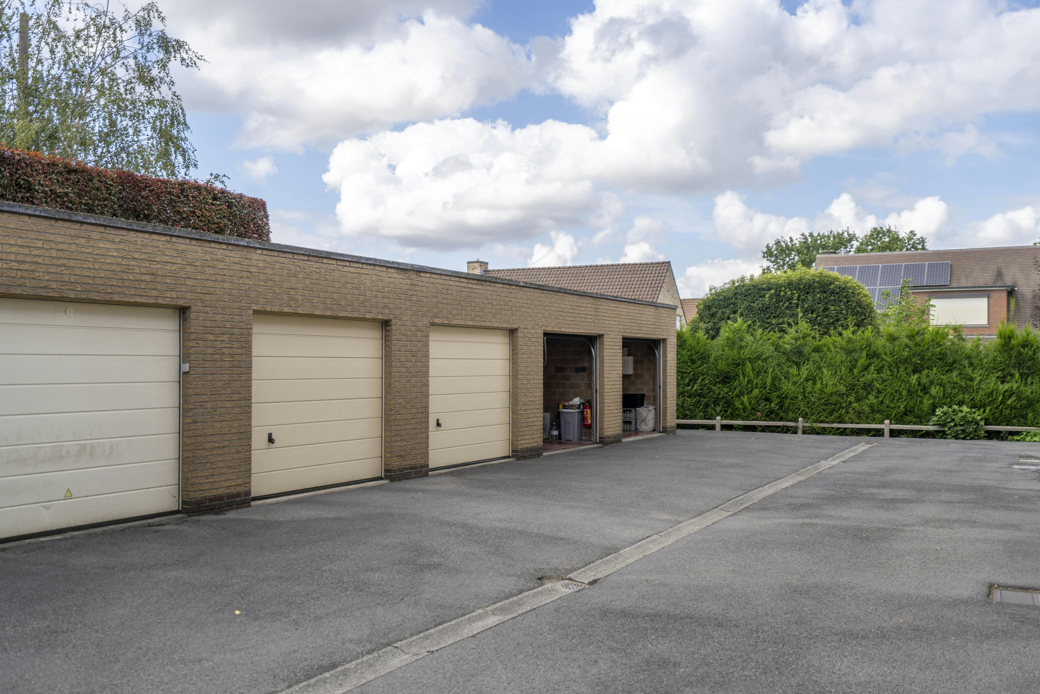  Ruim woonappartement (151 m²) te koop in Heule foto 12