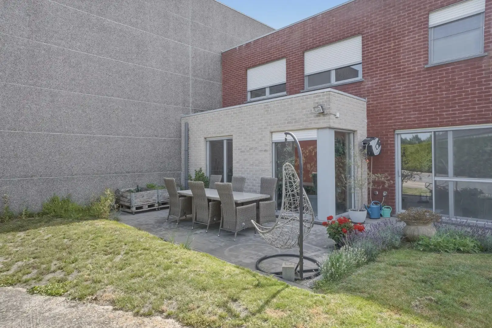 Bedrijfswoning met ruime loods van ca. 1.530 m² in de ambachtelijke zone van Eernegem foto 15