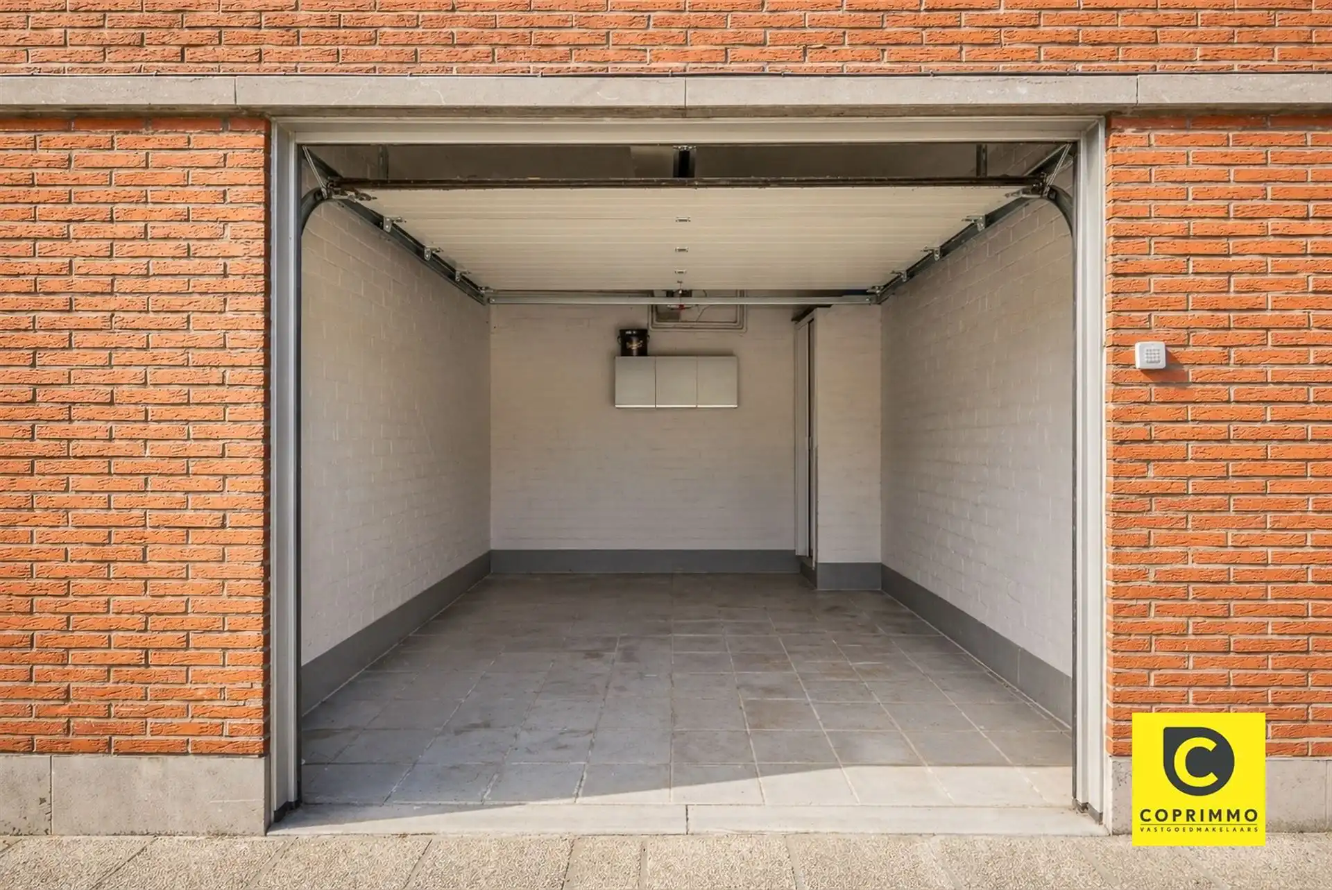  Comfortabel Appartement + Garage foto 9
