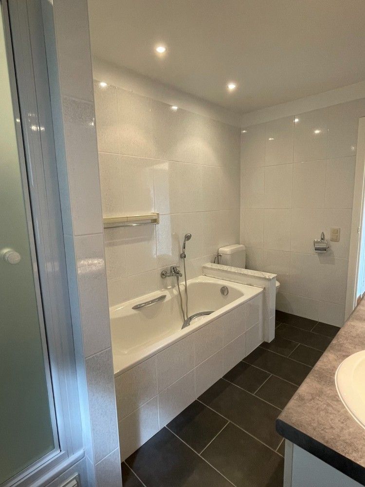 Ruim gelijkvloersappartement 144m² met 2 terrassen en tuintje foto 21