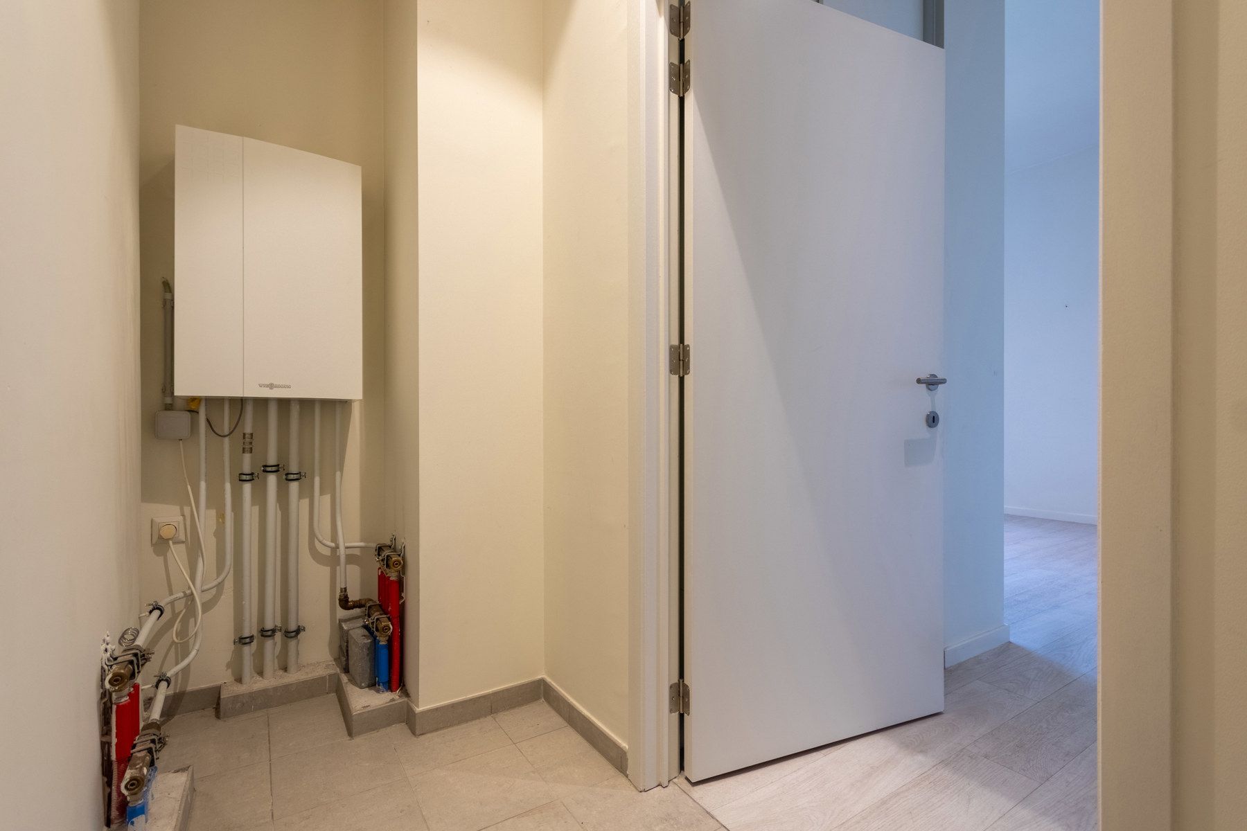 Assistentieflat met kelder in centrum Halle foto 22