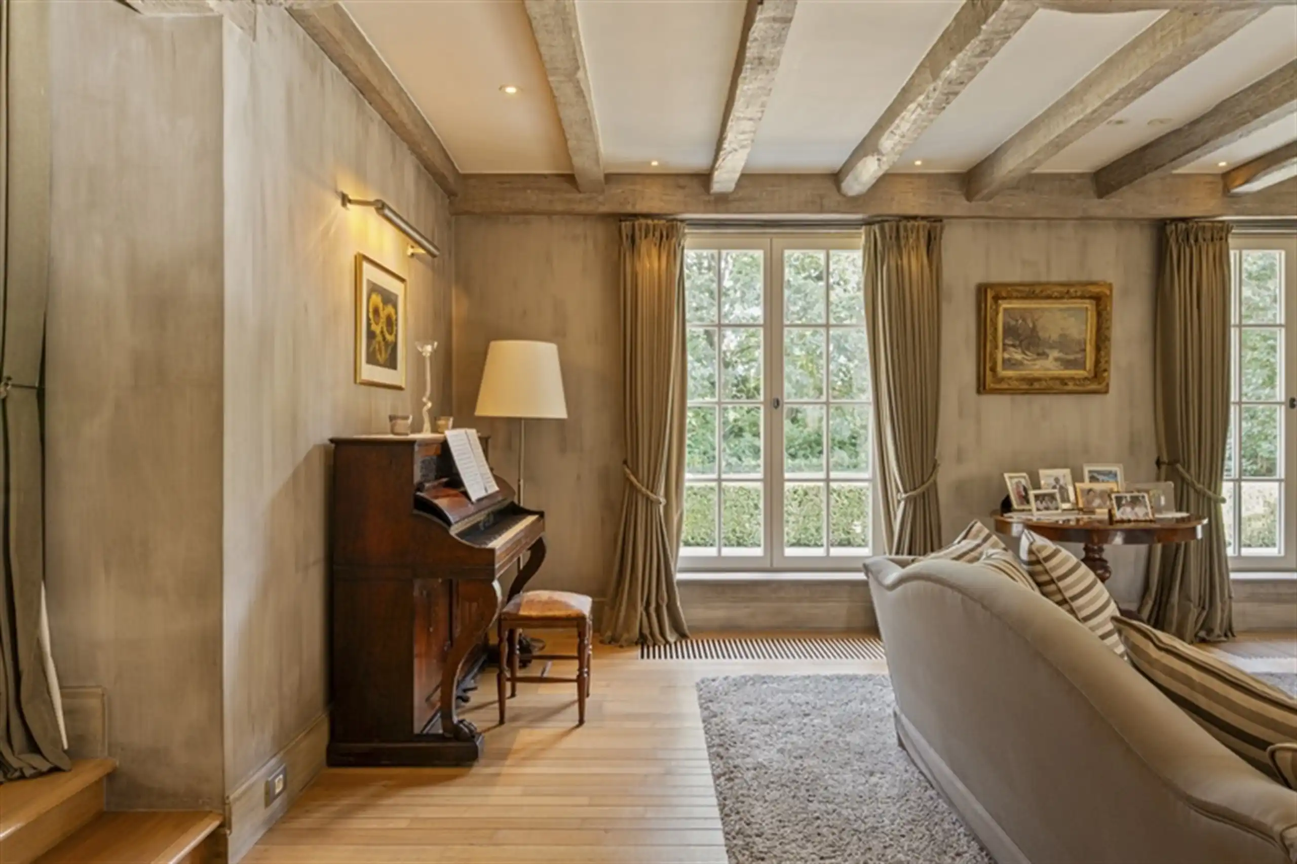 Kom binnen, kom dromen: royale eigendom op 3057 m² foto 12