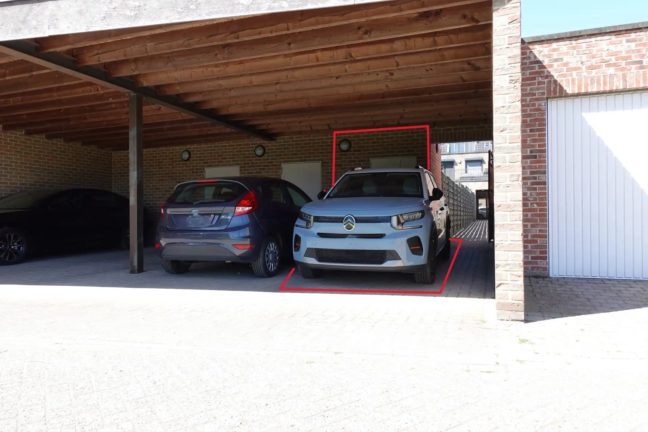 Instapklaar 1- slpk app met ruim terras in centrum Gierle foto 16