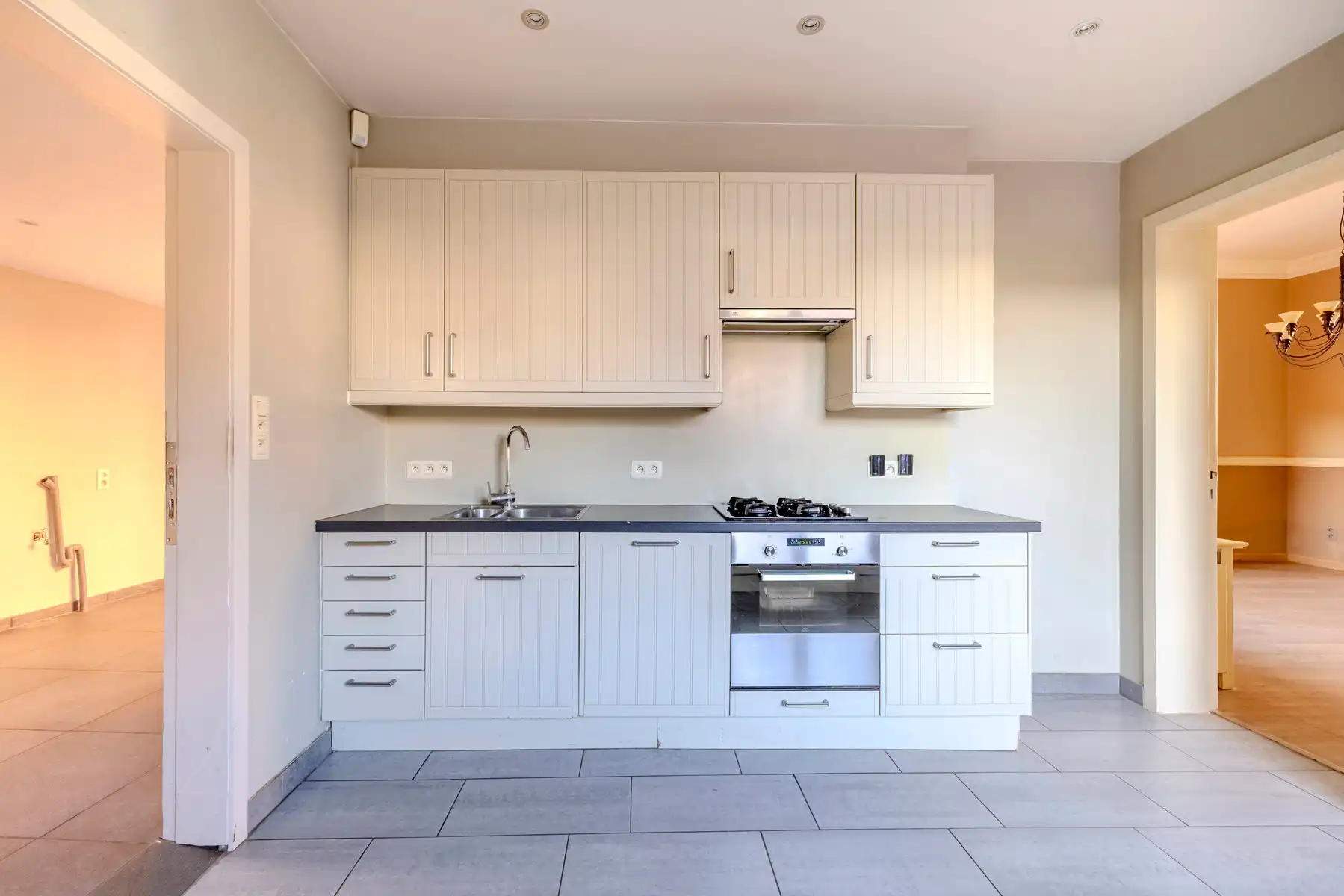 Charmante woning met 2 slpk + polyvalente ruimte en tuin foto 9