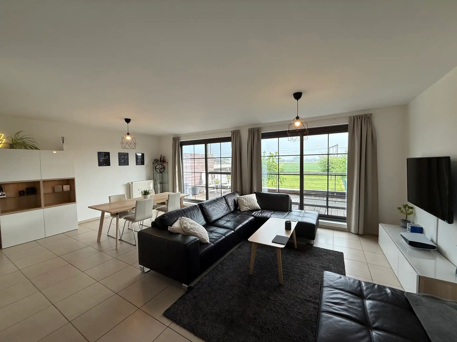 WICHELEN - Ruim duplexappartement met mooi terras. foto 4