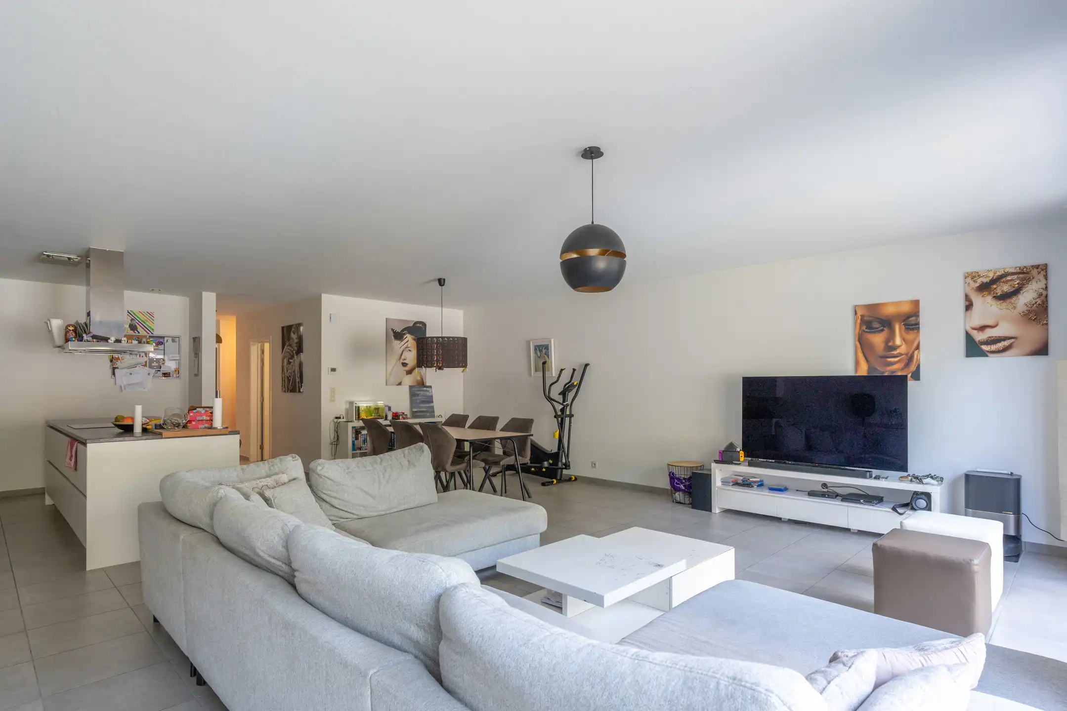 Centraal gelegen woning met 3 slaapkamers te Vosselaar foto 2