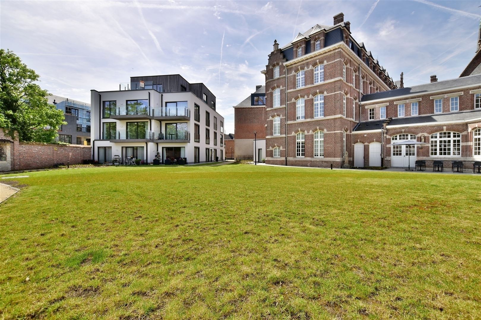 Prachtige assisentiewoning in het beschermd monument genaamd "Zwartzusterklooster" gelegen in het hartje van Dendermonde. foto 8