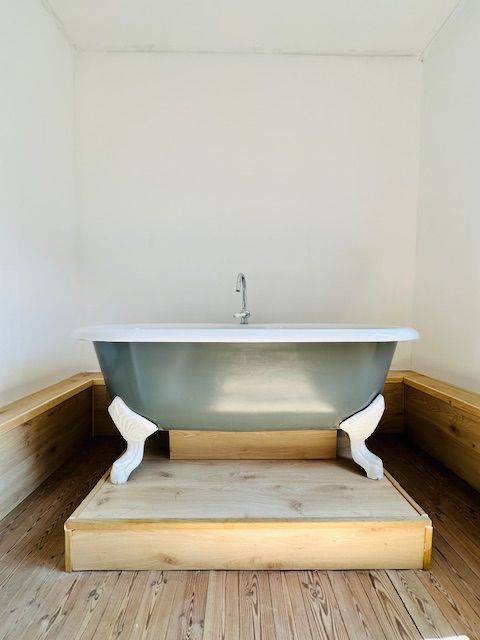 Welkom in de Jules Persynstraat– waar deze charmante woning met opvallende gevel op je ligt te wachten. foto 9