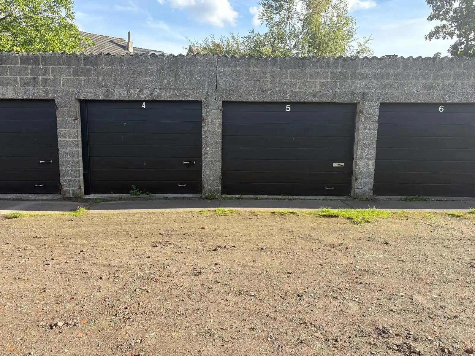 9 niet-vergunde garages te koop in Lier foto 4