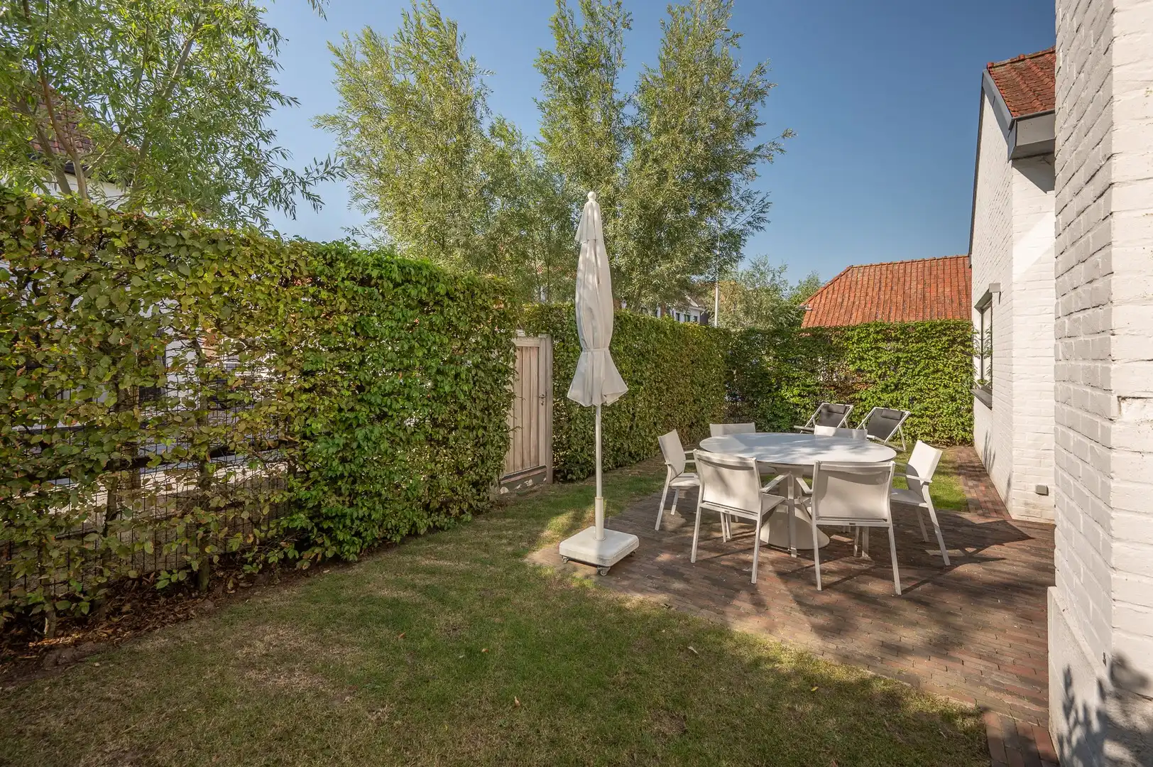 Prachtige, lichtrijke woning vlakbij het pittoreske Oosthoekplein in het Zoute op wandelafstand van de zee en het Zwin. foto 4