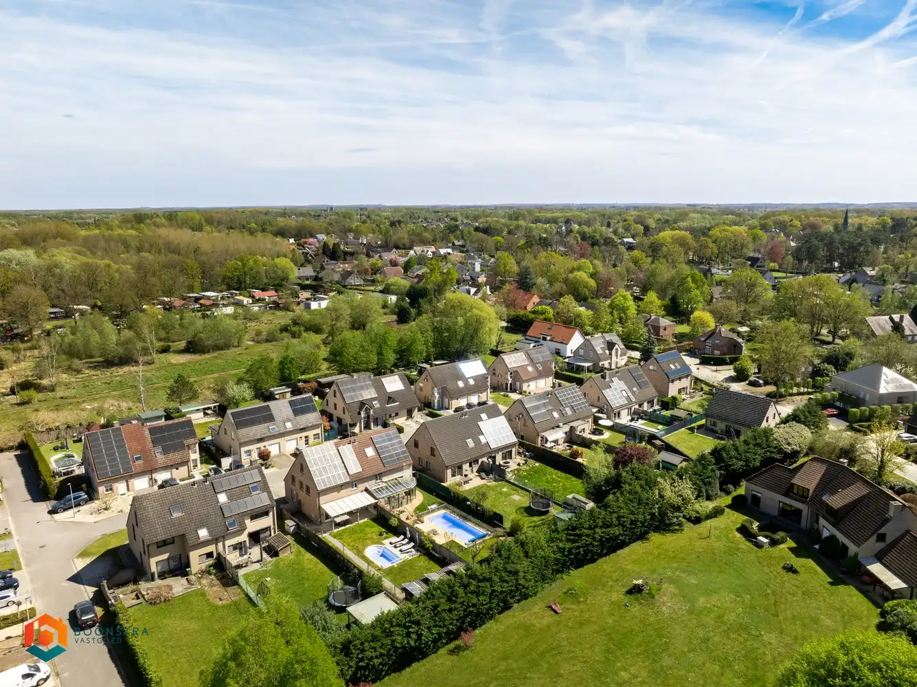 Instapklare woning met 5 slpkrs, zwembad en leuke tuin te Schiplaken foto 28