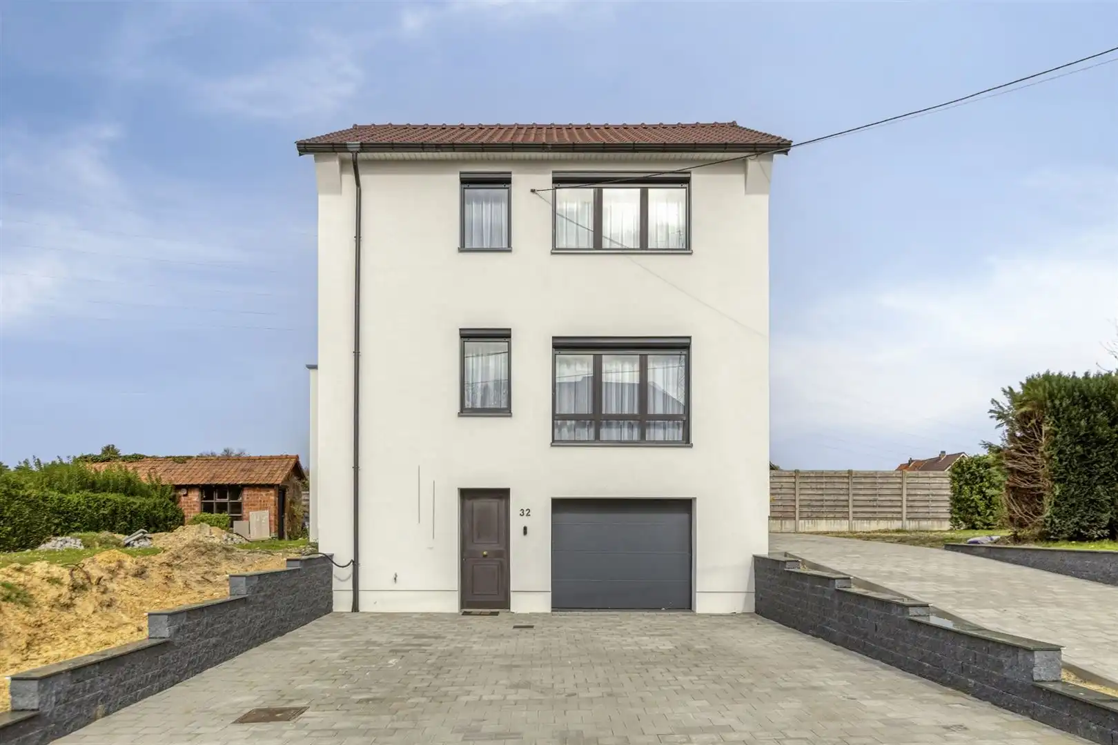 TE KOOP: Gerenoveerde woning met 3 slaapkamers te Houthalen! foto 2