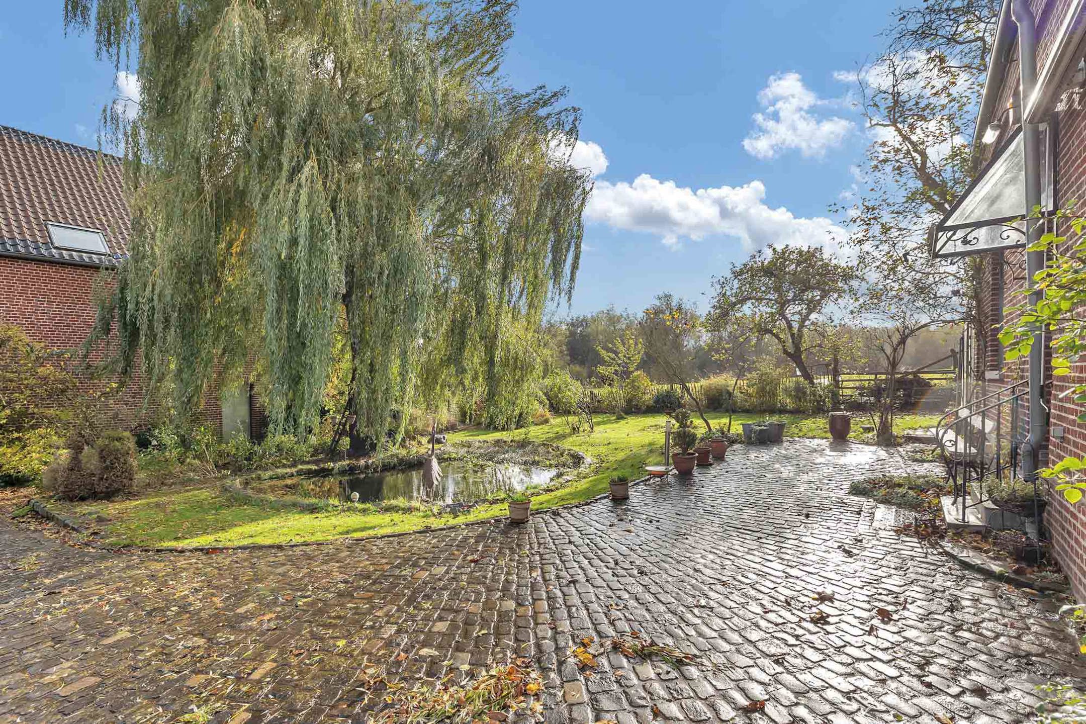 Fantastisch gerenoveerde hoeve met binnenzwembad foto 35