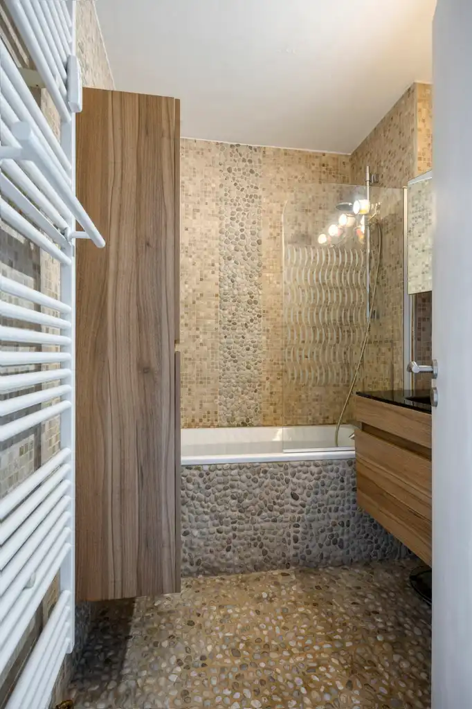Volledig gerenoveerd appartement van 83 m² met 2 terrassen foto 7