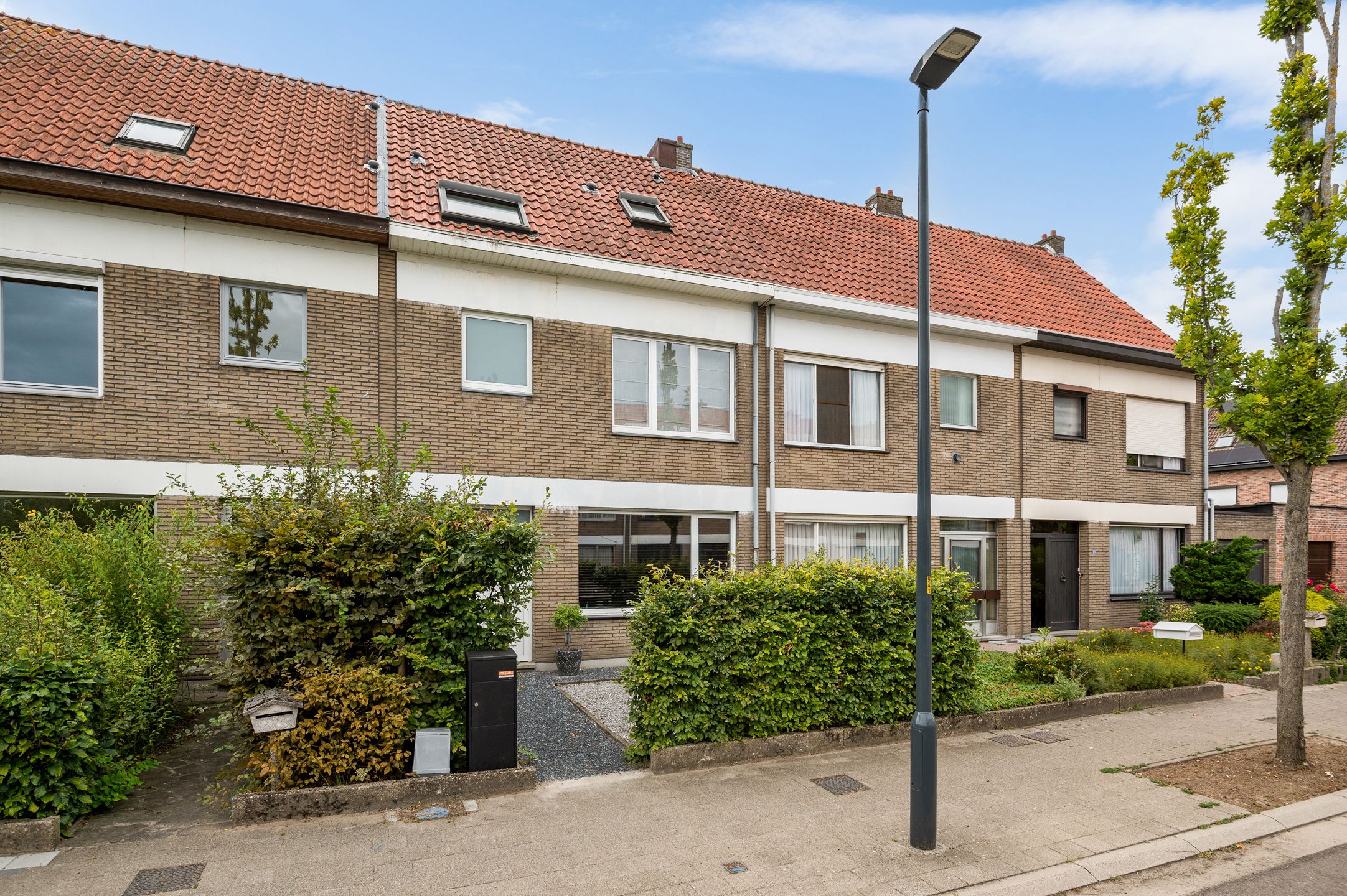 Mooi gerenoveerde woning op toplocatie nabij centrum Kontich foto 4