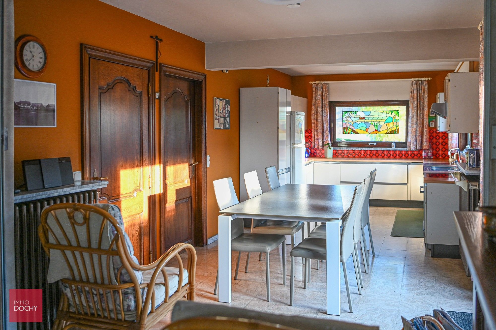 Alleenstaande woning met ruim magazijn (575m²) foto 10