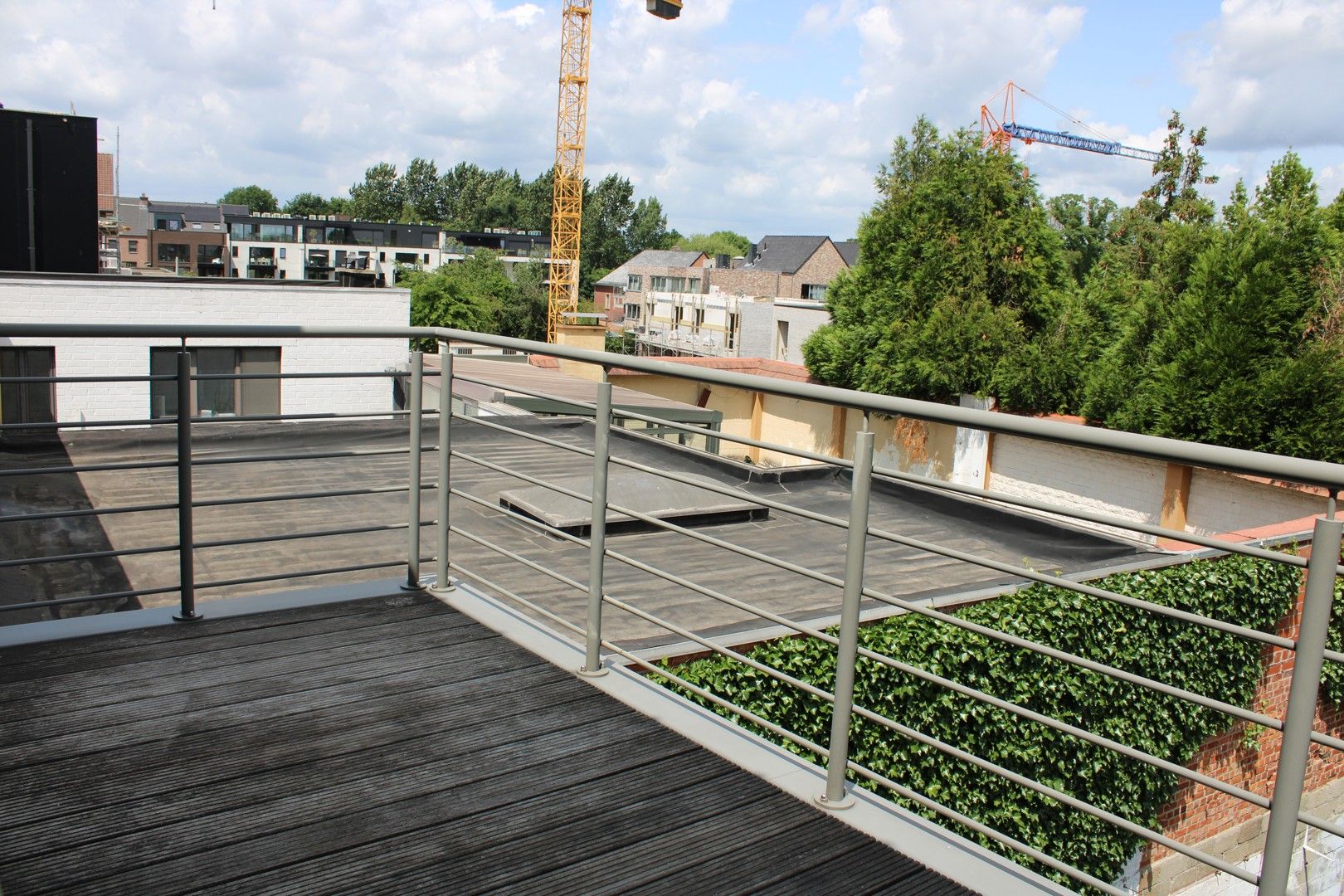 Centraal gelegen appartement te huur foto 7
