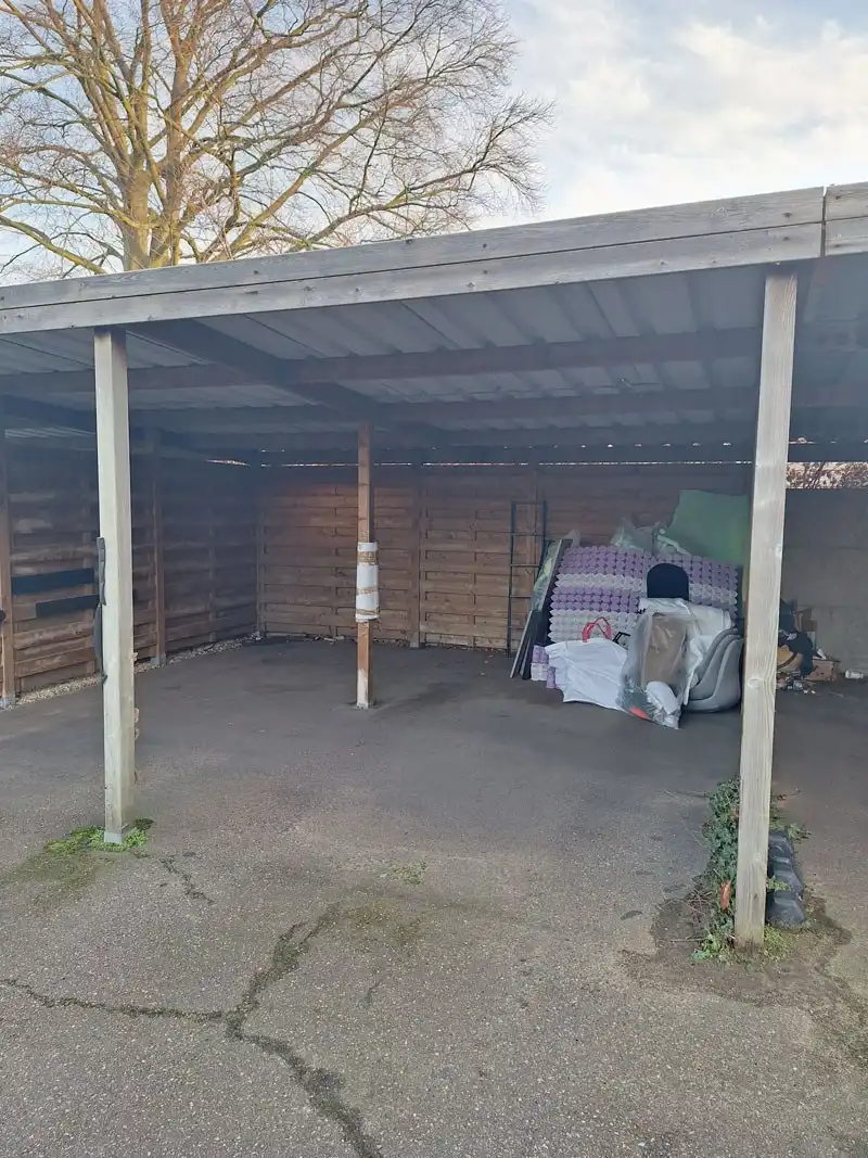 Instapklaar appartement met terras en autostandplaats in hartje Beringen foto 18