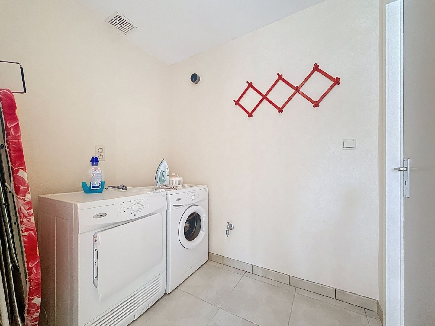 Instapklaar duplex-appartement nabij het Maritiem Park te Nieuwpoort foto 8