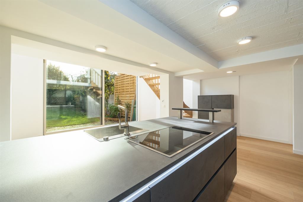 Gerenoveerde woning met zuidgerichte tuin foto 4