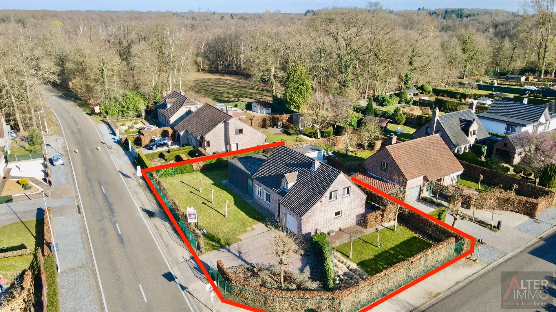 VERKOCHT! Instapklaar, gerenoveerd landhuis (205m2 NBO) met 3 slaapkamers, inpandige garage, zonnepanelen en een uitstekend EPC op een perceel van 8a 16ca - uitstekende ligging vlakbij Zolder centrum. foto 43