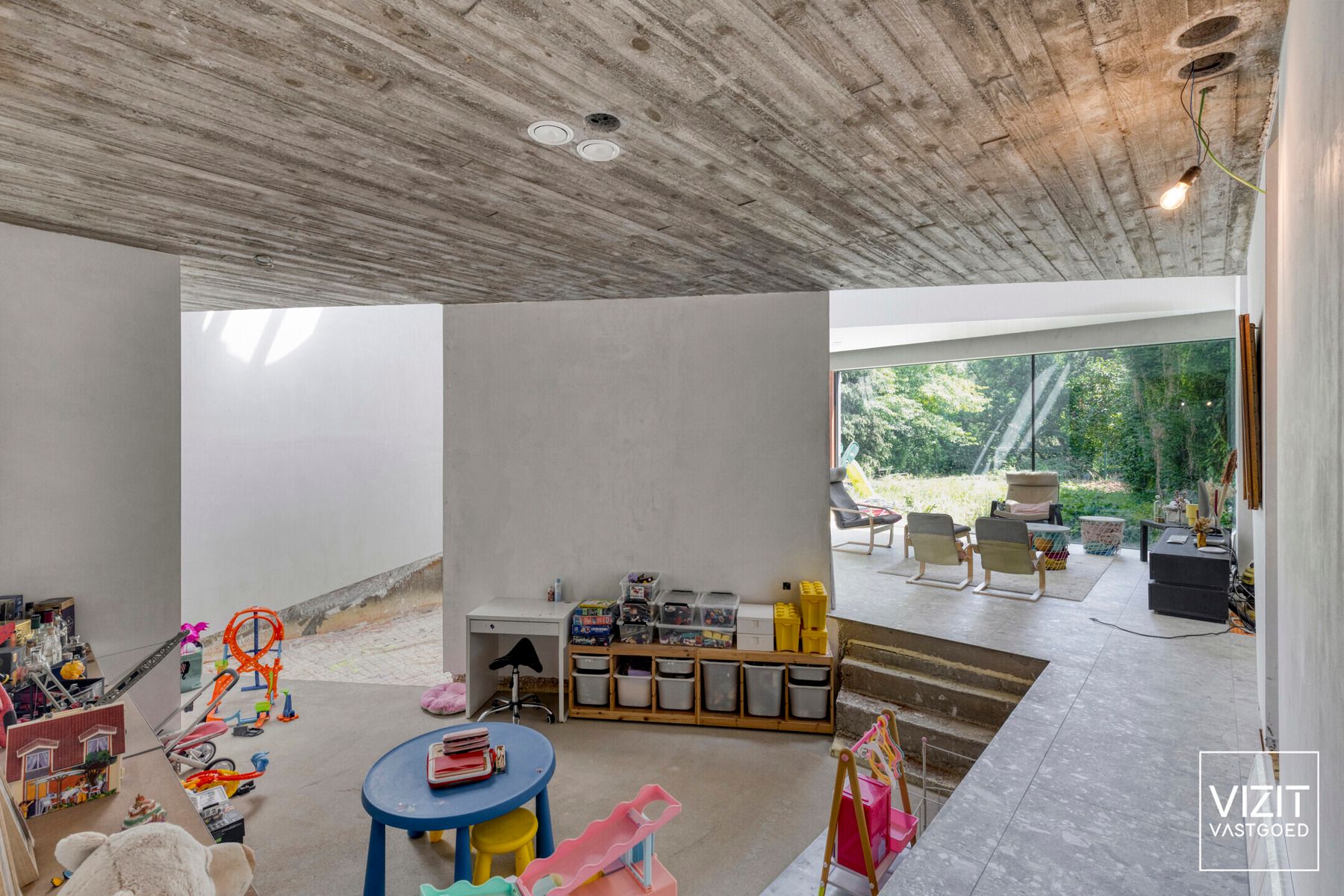 Unieke karaktervolle architectenwoning foto 6