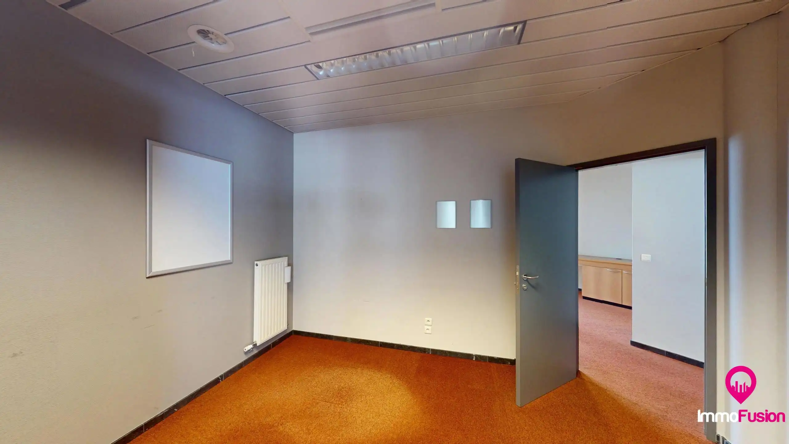 Zeer ruim kantoor op commerciële locatie in centrum Beringen foto 31