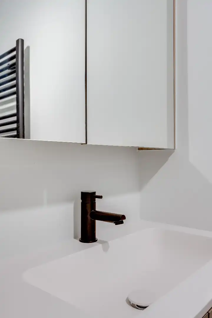 Prachtig 2 slaapkamer appartement in hartje Kortrijk foto 6