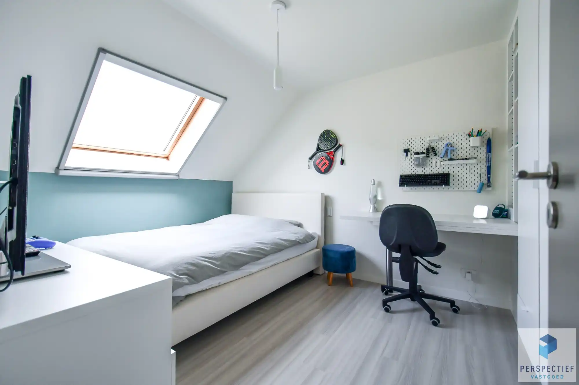 Moderne, veelzijdige gezinswoning met kantoorruimte en gezellige tuin foto 20