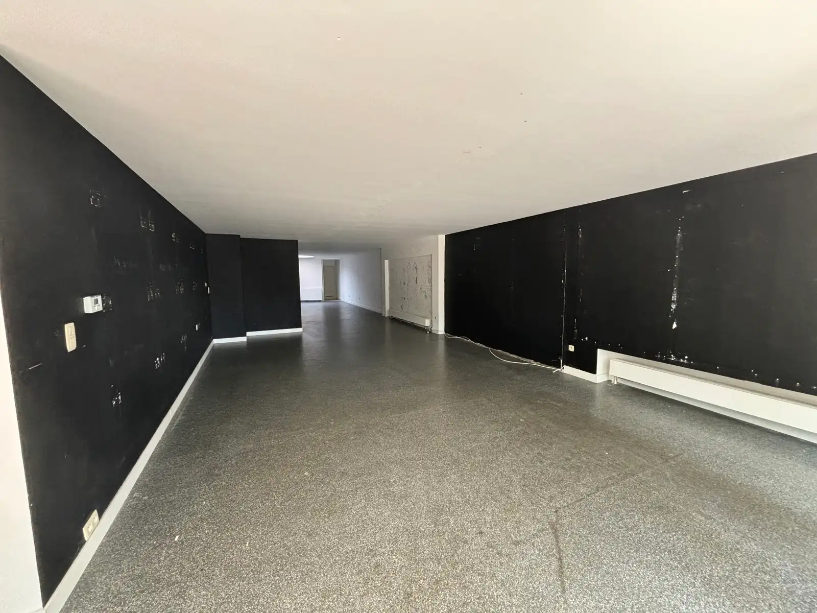 Winkelruimte 105 m² te huur Herentalsebaan Deurne foto 2