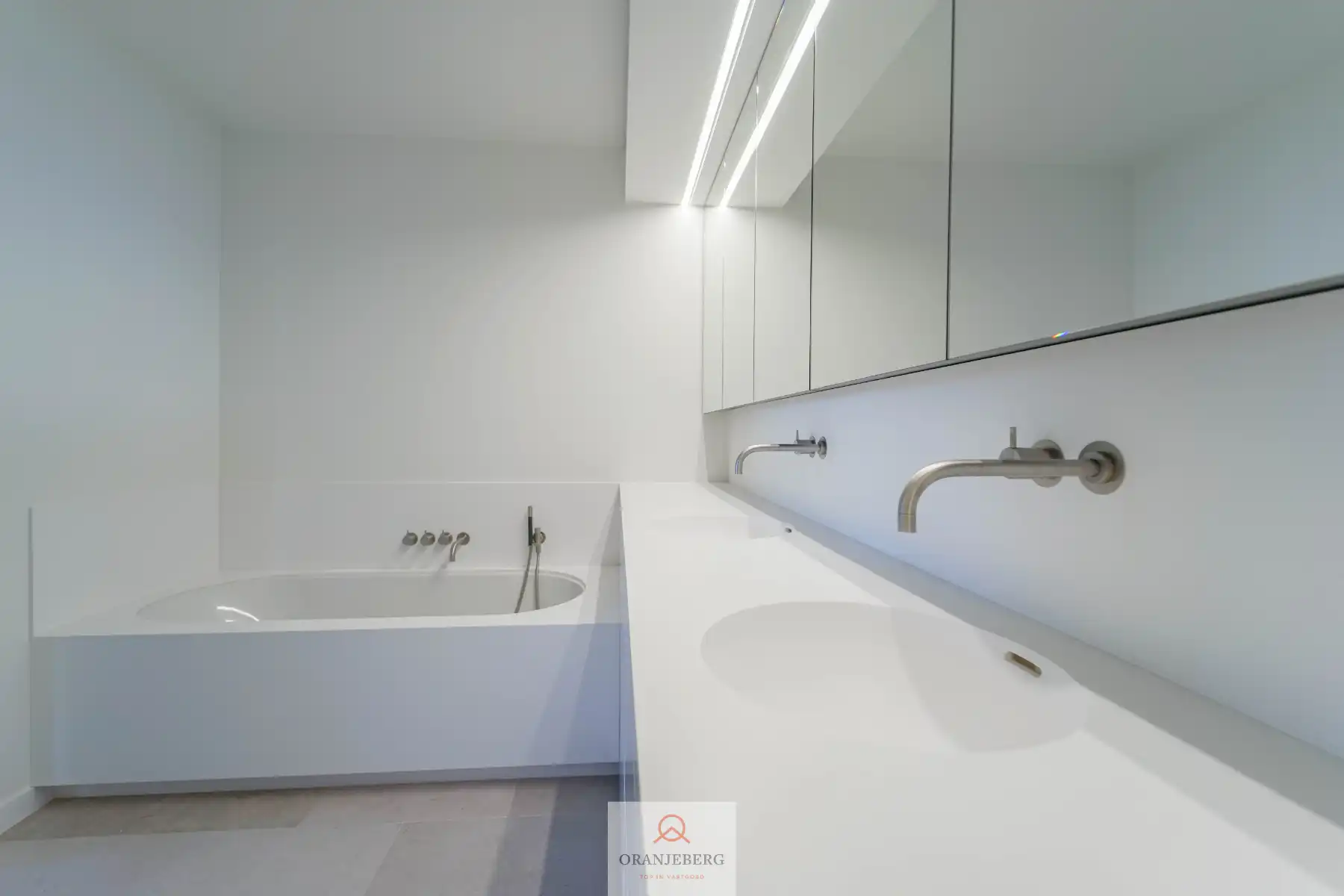 3-slpk appartement aan Portus Ganda foto 16