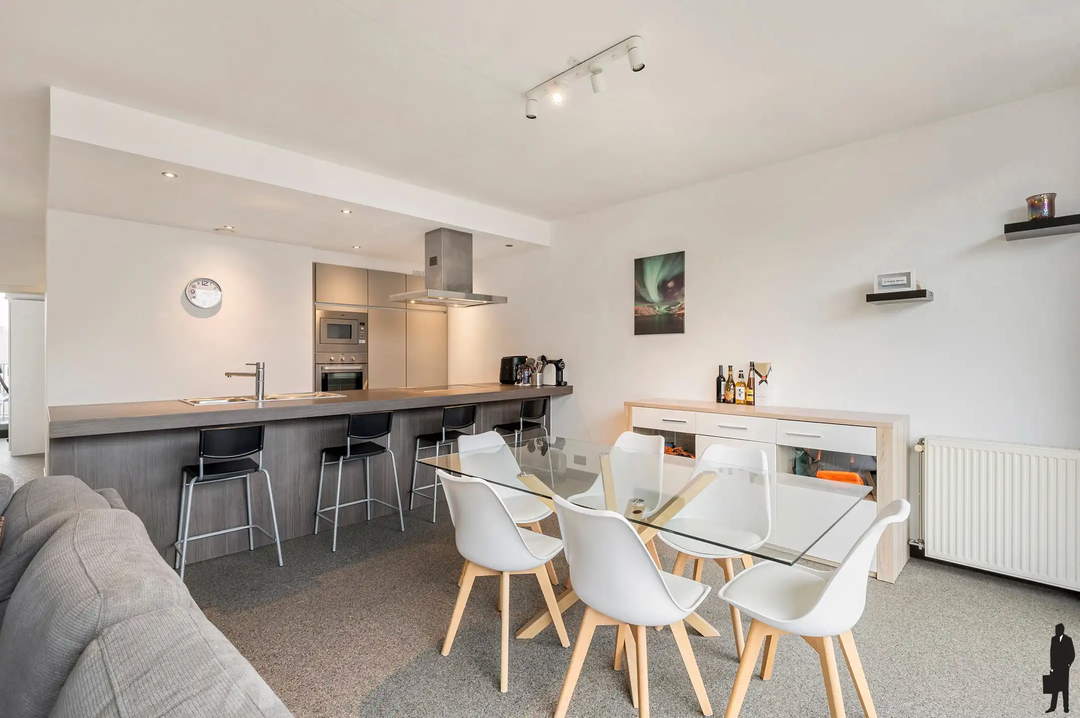 Ruim appartement met twee slaapkamers, terras en twee parkeerplaatsen in Residentie Viaduct-Dam foto 3