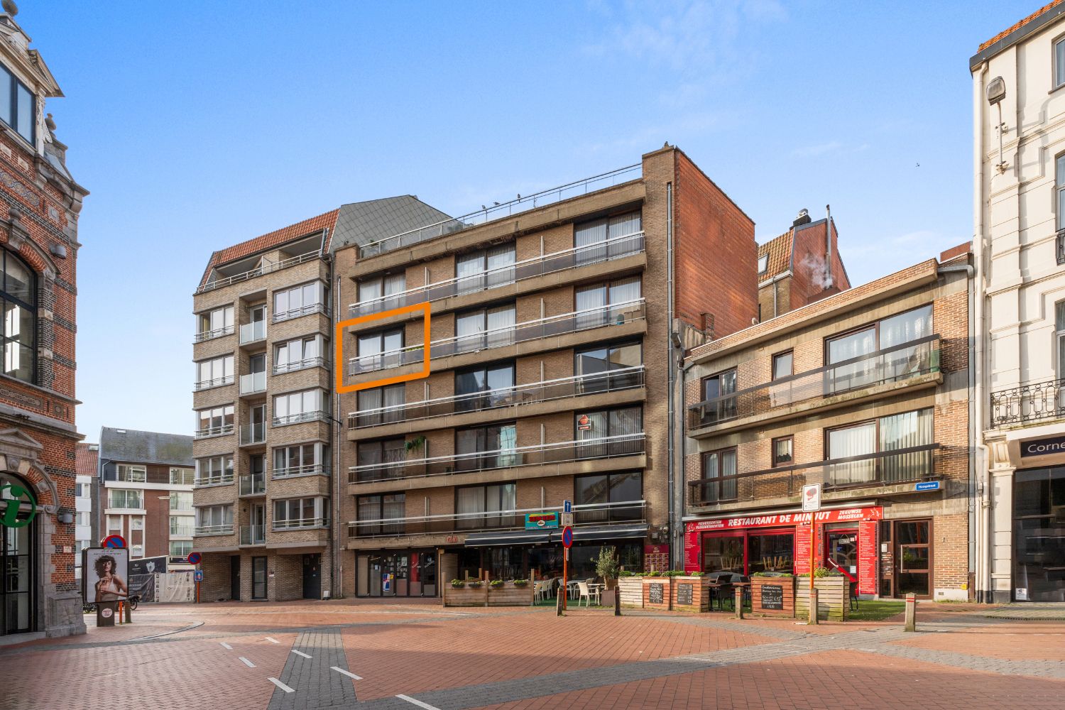 In het centrum gelegen één slaapkamer appartement vlakbij het strand foto 1