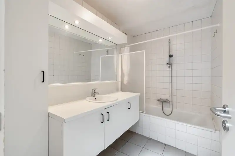 Appartement met 2 slaapkamers, parking en kelderberging in het centrum van Diest foto 13