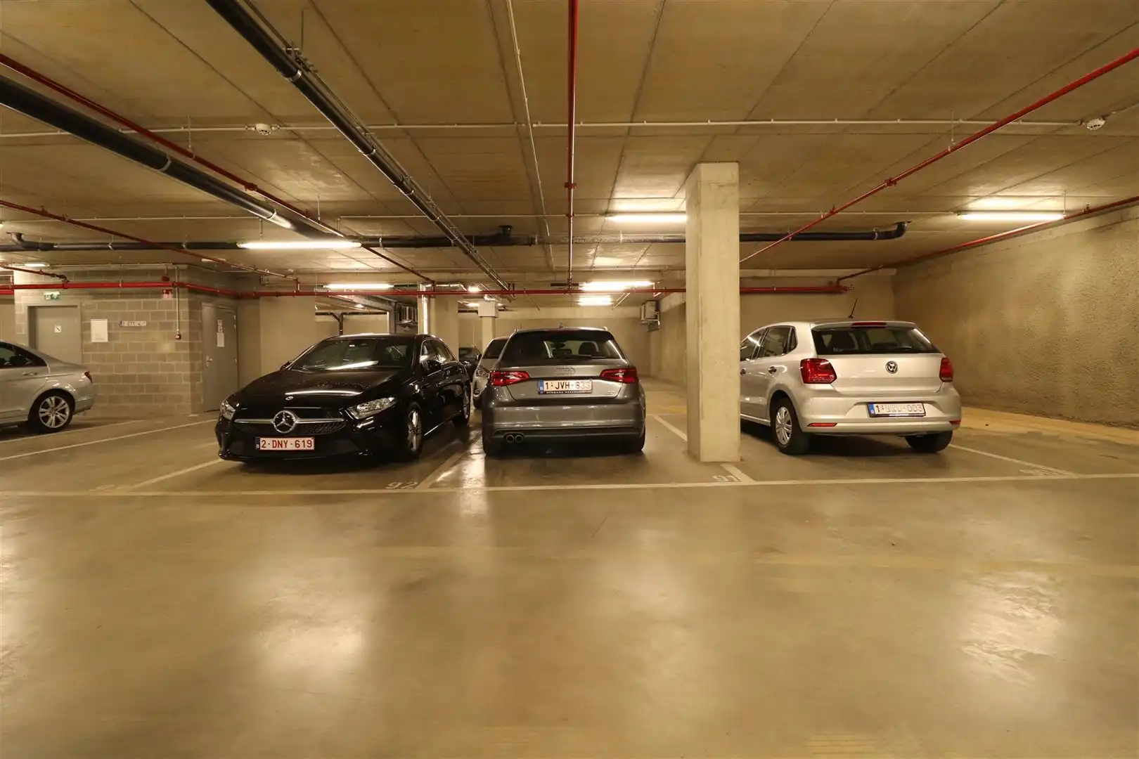 Gemeubeld appartement met autostaanplaats op het Eilandje  foto 14