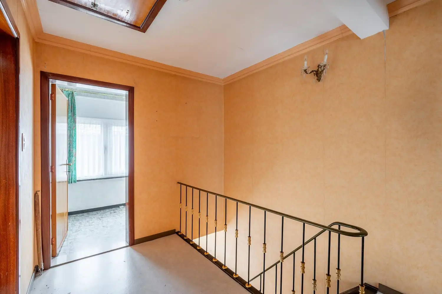 Halfopen bebouwing in doodlopende straat. foto 19