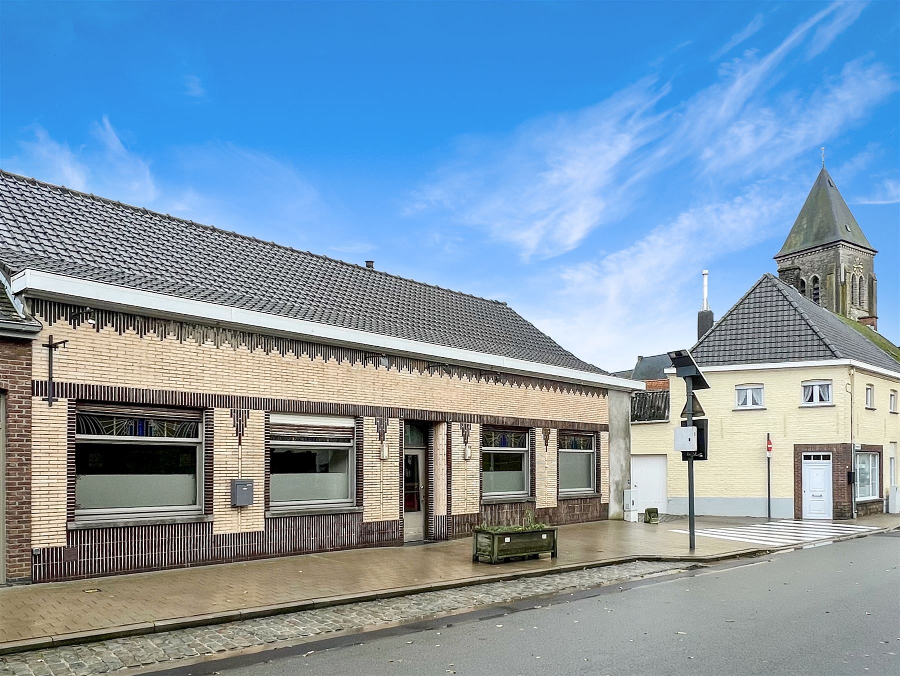 Commerciële ruimte te huur 9790 WORTEGEM-PETEGEM