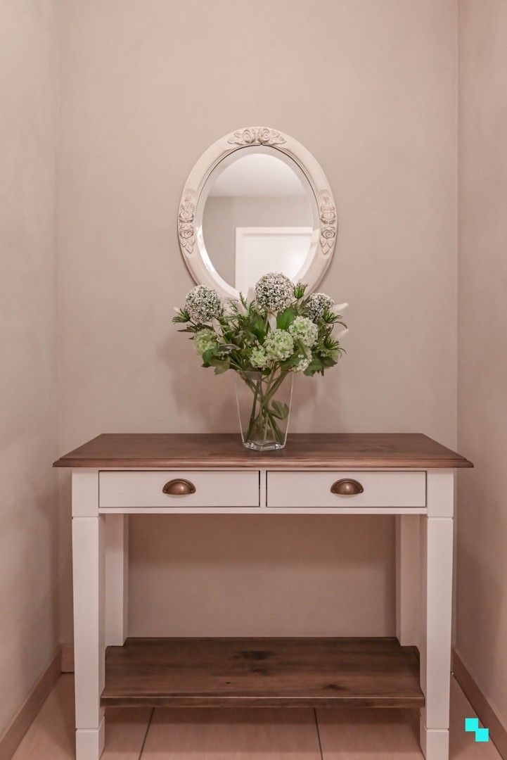 Ruim tweeslaapkamer appartement nabij centrum Izegem foto 6