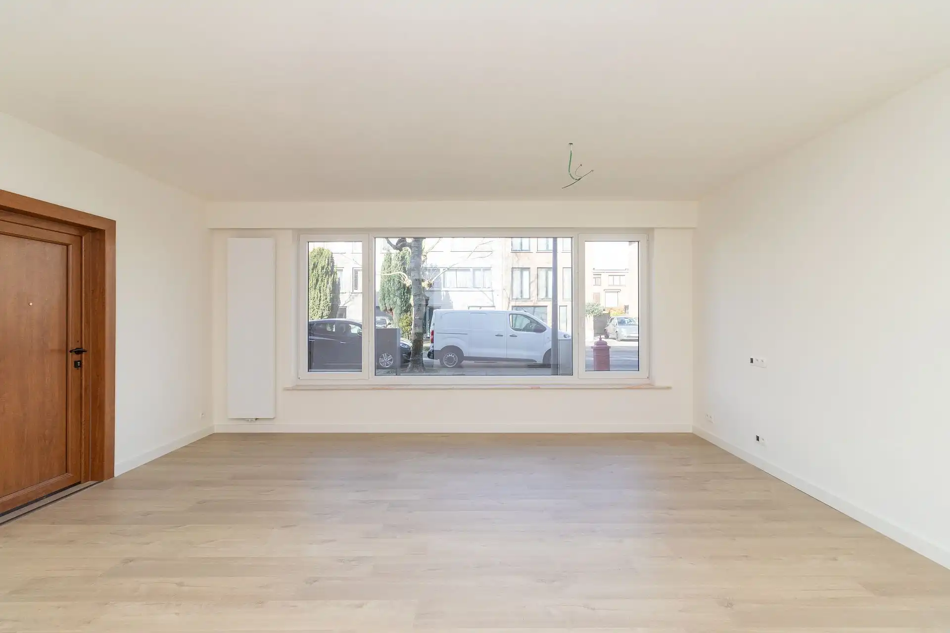 Gerenoveerd gelijkvloers appartement met tuin foto 3