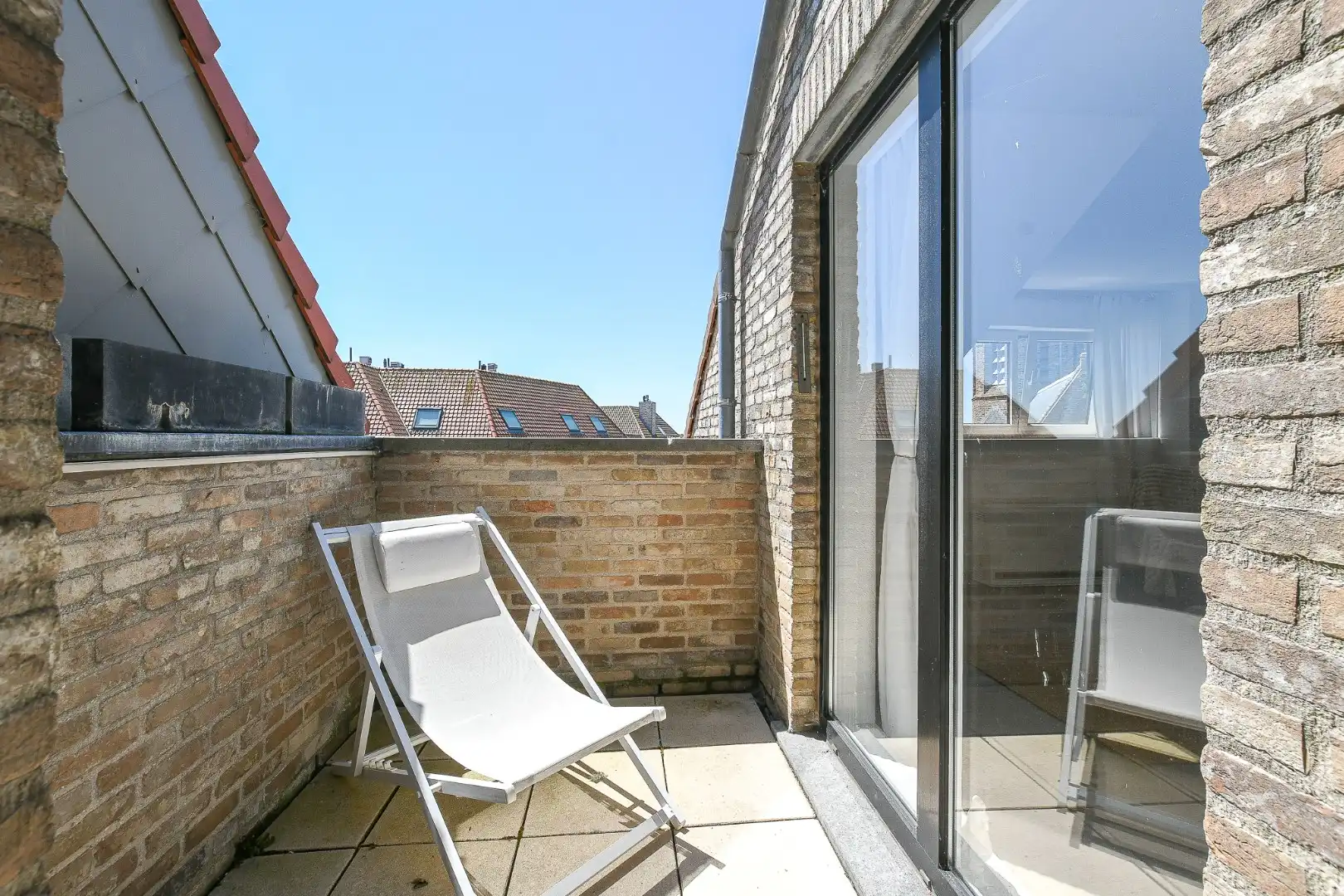 Instapklaar en gemeubeld 1-slaapkamerappartement met terras in hartje Wenduine foto 7