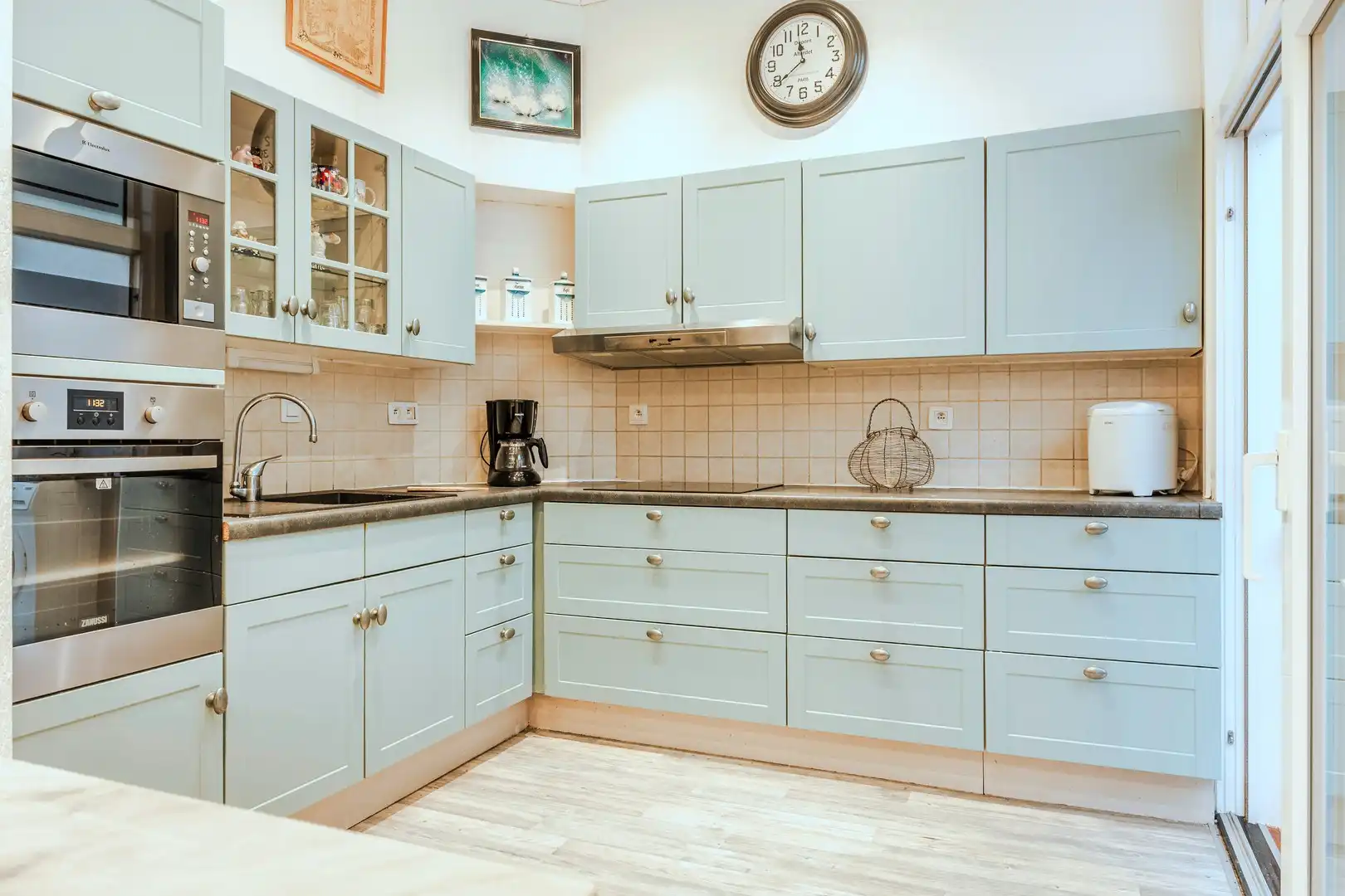 Op te frissen Belétage woning in rustige wijk foto 6