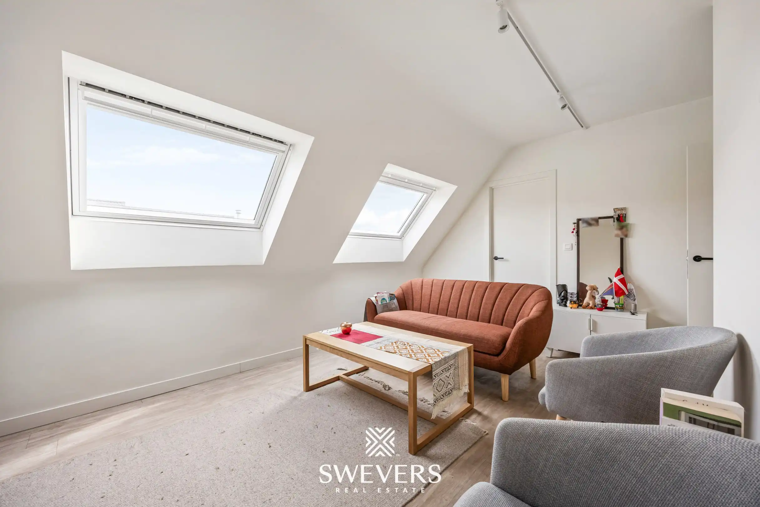 Gerenoveerd 1-slaapkamerappartement nabij centrum Hasselt foto 3