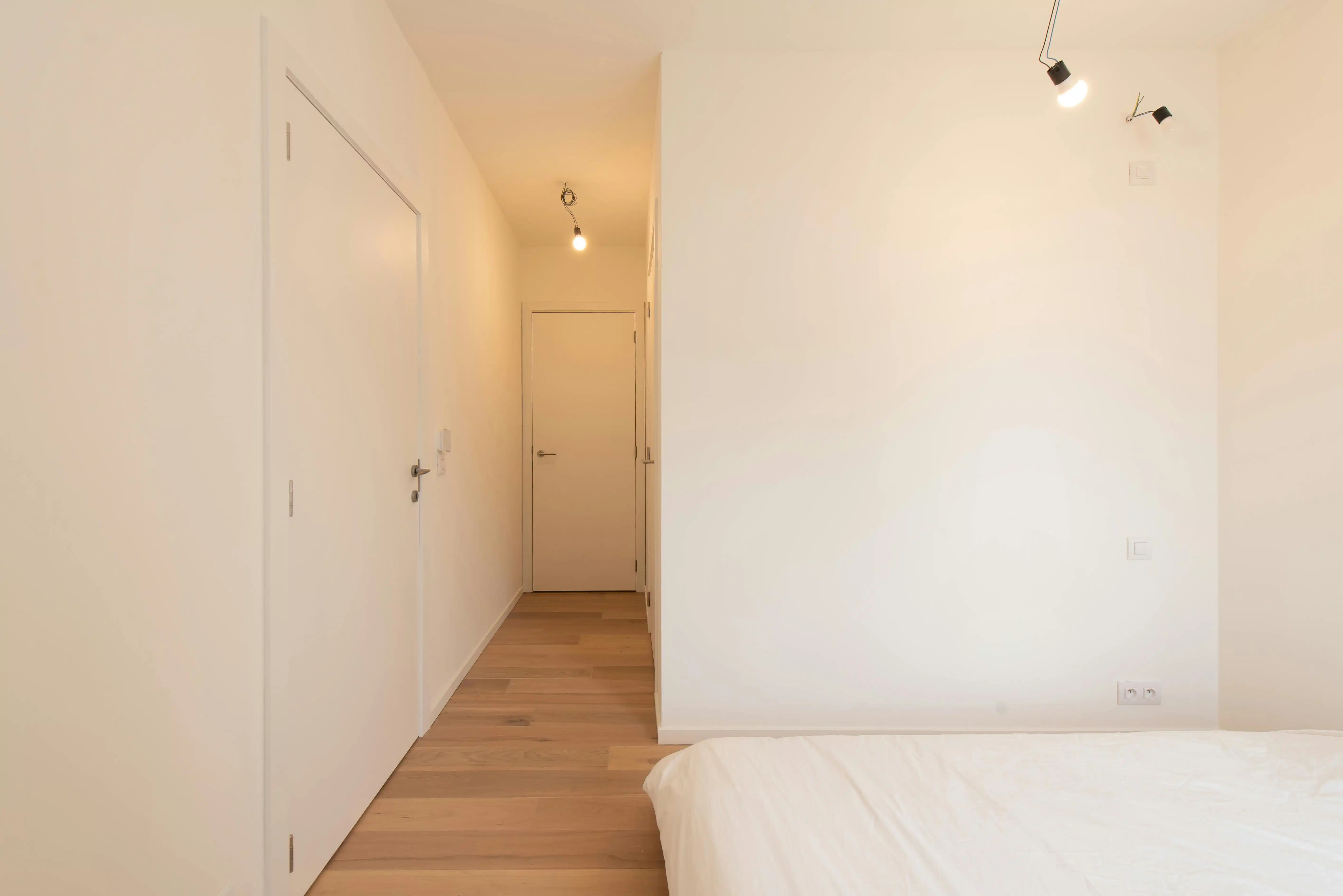 Lichtrijk nieuwbouw 1-slaapkamer appartement te Oostende foto 15
