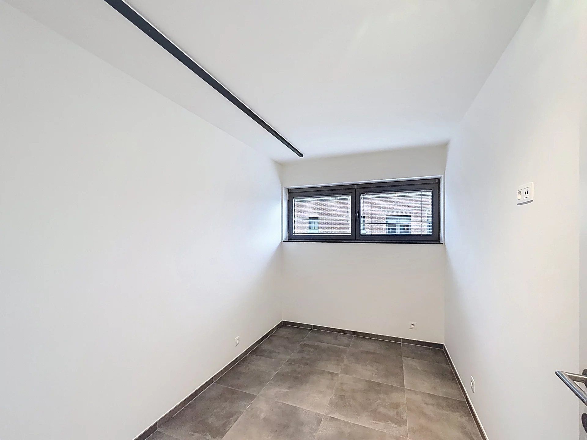 Energiezuinige woning met 3 slaapkamers en tuin. foto 14