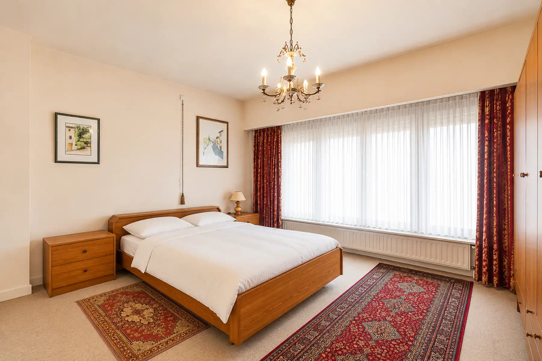 Statige woning met vrij uitzicht & vergund bijgebouw foto 18